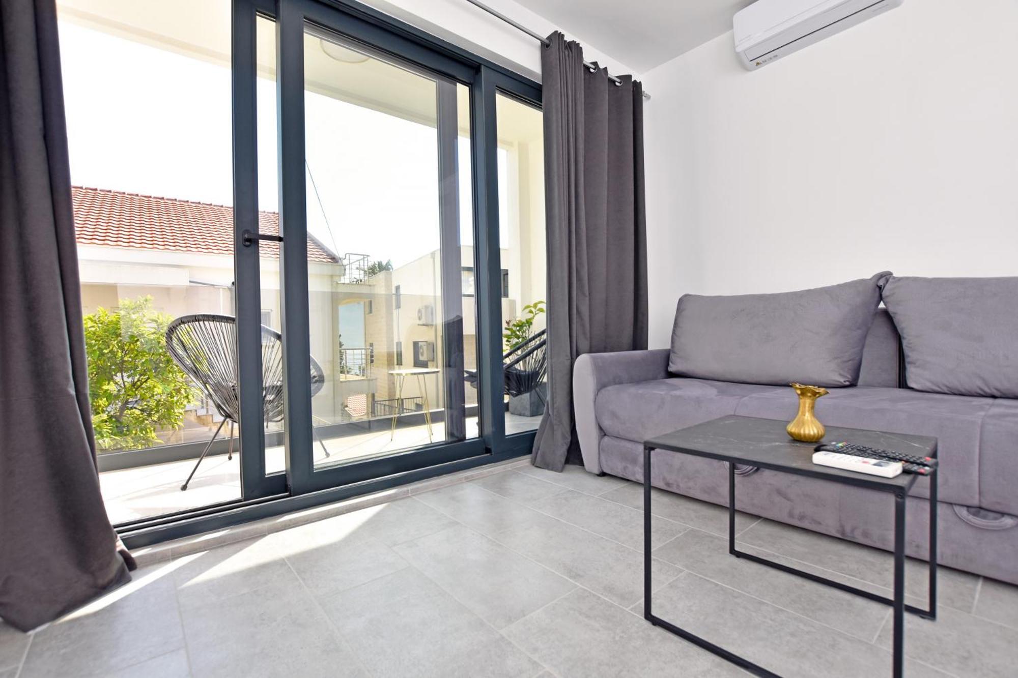 4K - Modern Apartment Very Close To The Sea Herceg Novi Exterior photo